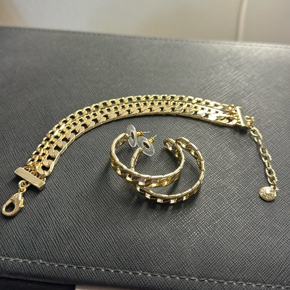 Baublebar set bracelet and hoop earrings